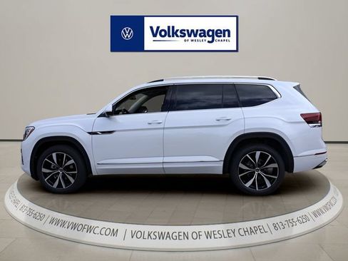 Certified 2026 Volkswagen Atlas SEL Premium R-Line AWD/4WD image 4