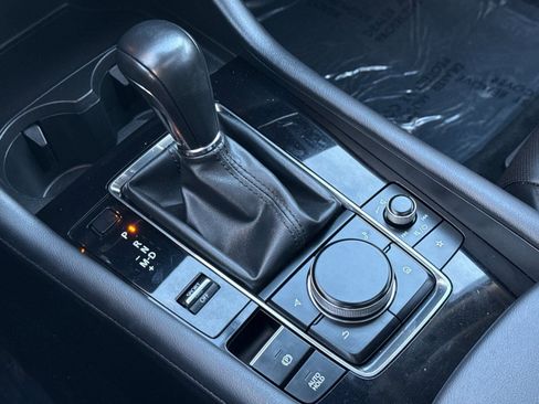 Used 2022 MAZDA MAZDA3 s image 21