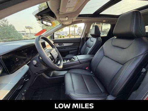 Certified 2025 Nissan Murano SL AWD/4WD image 12