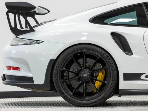 Used 2016 Porsche 911 GT3 RS RWD image 25