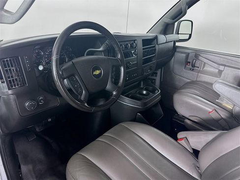 Used 2022 Chevrolet Express 2500 w/ Driver Convenience Package image 29