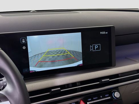 Used 2025 Hyundai Tucson SEL FWD image 19