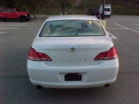 Used 2006 Toyota Avalon Limited FWD image 7
