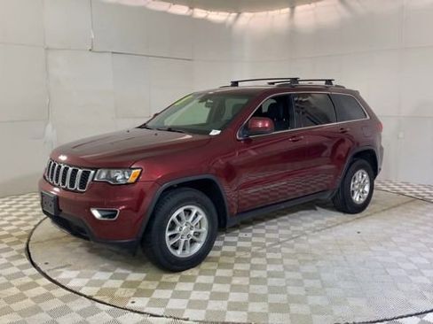 Used 2018 Jeep Grand Cherokee Laredo RWD image 4