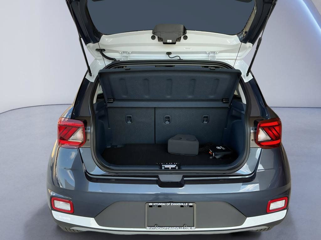 New 2026 Hyundai Venue SEL FWD image 7