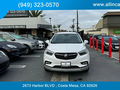 Used 2017 Buick Encore Essence image 2