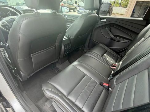 Used 2015 Ford Escape SE w/ Equipment Group 201A AWD/4WD image 24