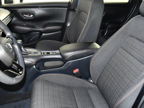 Certified 2024 Honda HR-V Sport image 35