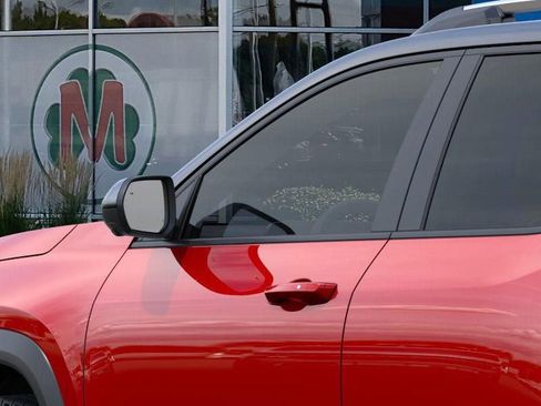 New 2026 Chevrolet Equinox LT image 12