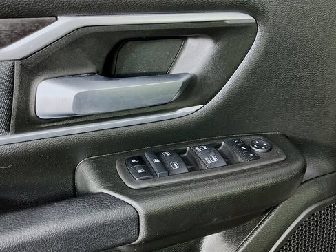 Used 2022 RAM 1500 Big Horn AWD/4WD image 25