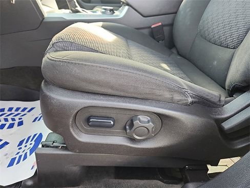 Used 2015 Ford Explorer XLT image 21
