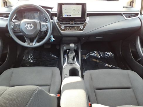 Used 2024 Toyota Corolla LE image 11