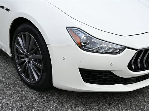 Used 2019 Maserati Ghibli S Q4 image 9