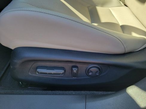 Used 2025 Honda Accord Touring image 19