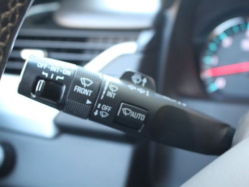 Used 2018 GMC Yukon XL SLT image 28