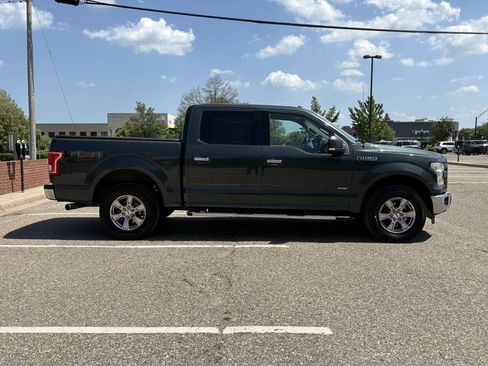 Used 2015 Ford F150 XLT w/ Equipment Group 302A Luxury AWD/4WD image 9