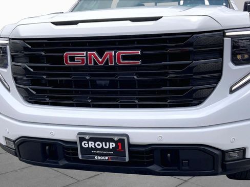 Used 2025 GMC Sierra 1500 Elevation w/ Elevation Premium Package AWD/4WD image 30