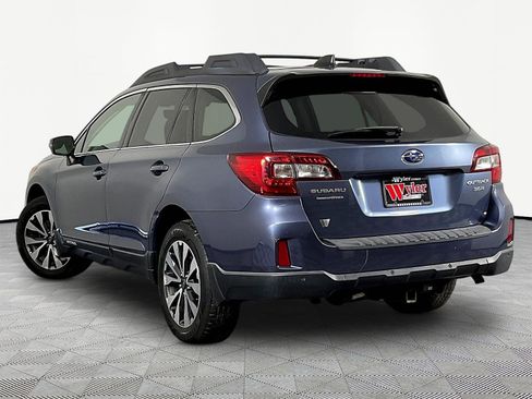 Used 2017 Subaru Outback 3.6R Limited AWD/4WD image 4