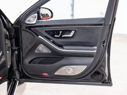 Used 2024 Mercedes-Benz Maybach S 680 4MATIC image 25