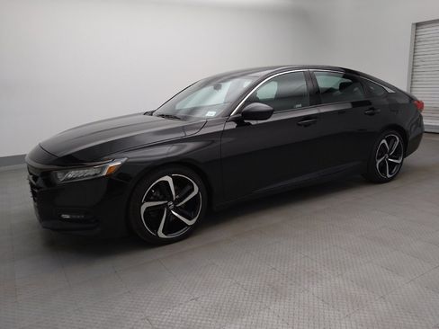 Used 2020 Honda Accord Sport image 2