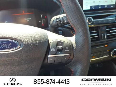 Used 2025 Ford Escape ST-Line FWD image 17