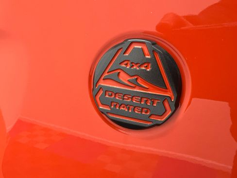 Used 2023 Jeep Gladiator Mojave w/ Cold Weather Group image 34