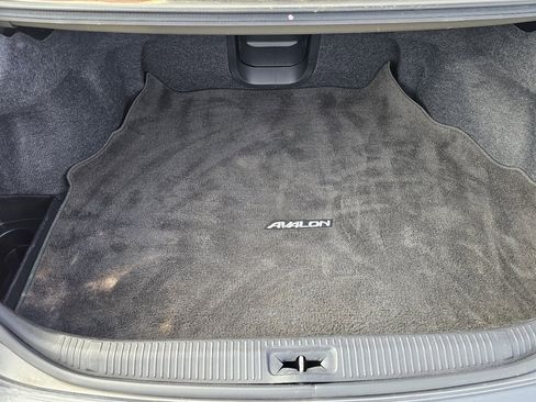 Used 2005 Toyota Avalon XL image 6