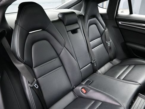 Certified 2023 Porsche Panamera Turbo S AWD/4WD image 30
