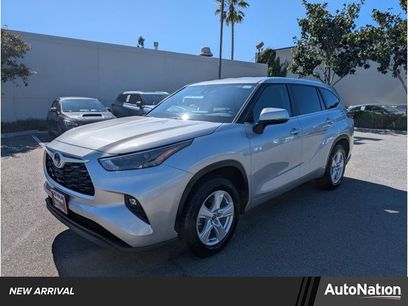 Certified 2025 Toyota Highlander LE