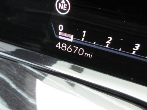 Certified 2021 Cadillac Escalade Sport AWD/4WD image 37