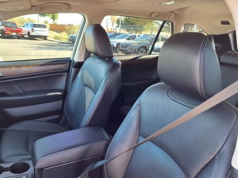 Used 2018 Subaru Outback 2.5i Limited image 24