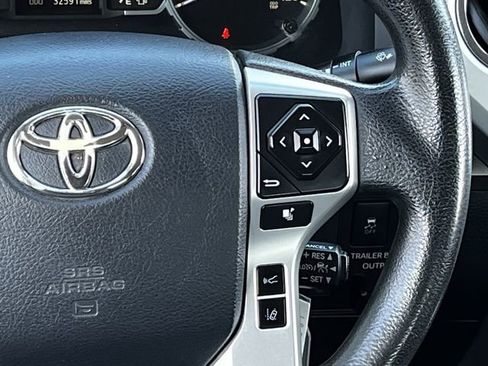 Used 2019 Toyota Tundra SR5 w/ SR5 Upgrade Package AWD/4WD image 14