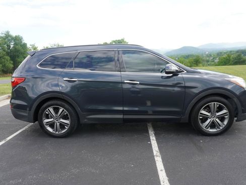 Used 2015 Hyundai Santa Fe Limited w/ Option Group 04 AWD/4WD image 16