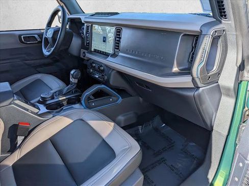 Used 2024 Ford Bronco Wildtrak image 20