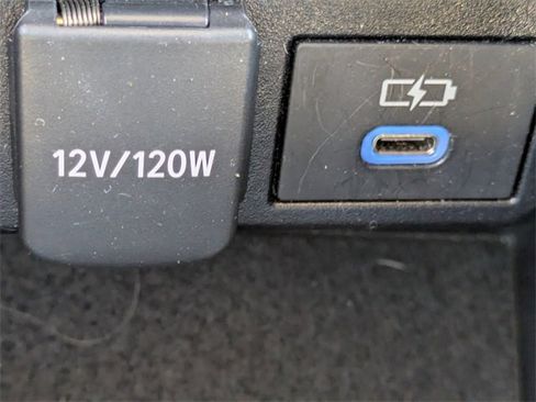 Used 2022 Toyota Corolla LE image 24