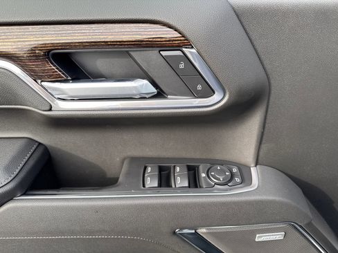 New 2026 GMC Sierra 1500 Elevation image 25