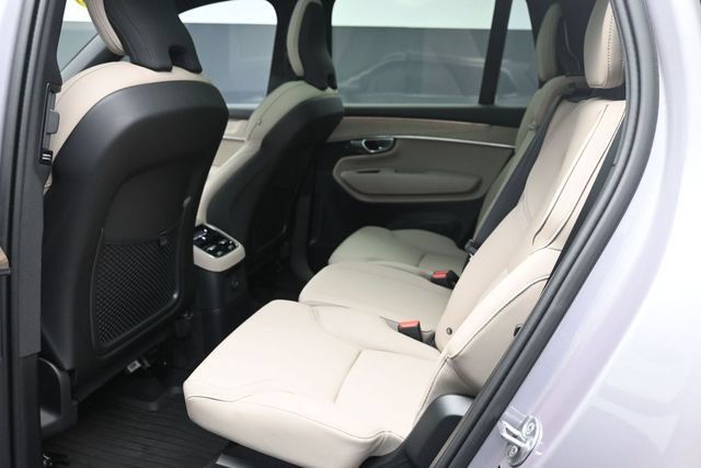 Certified 2026 Volvo XC90 T8 Core w/ Protection Package Premier AWD/4WD image 21