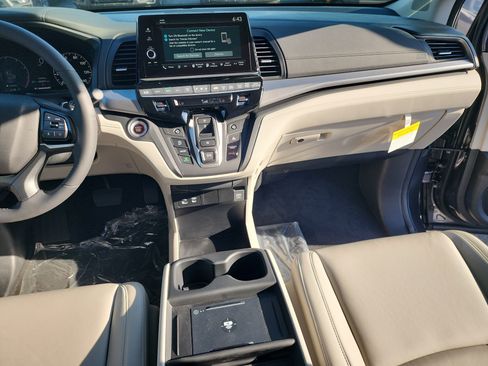 New 2026 Honda Odyssey EX-L image 9
