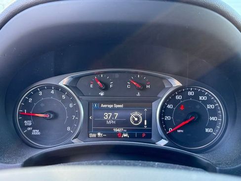 Used 2023 GMC Terrain SLE w/ Elevation Edition image 7