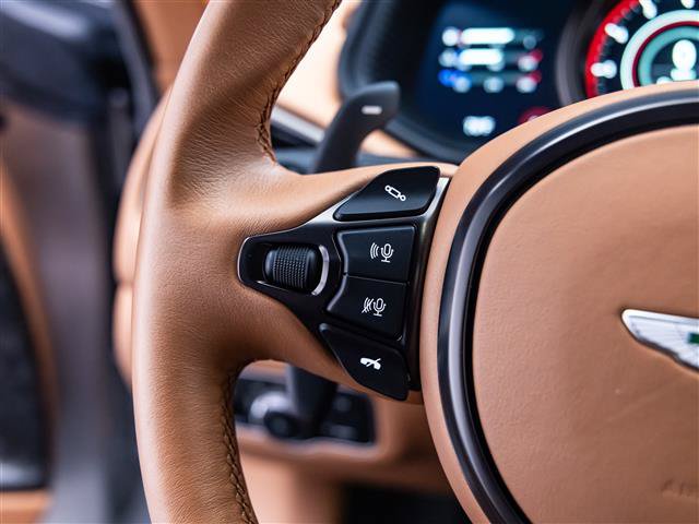 Used 2021 Aston Martin DB11 Coupe RWD image 20