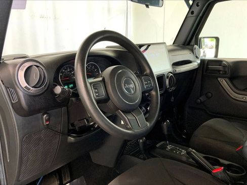 Used 2015 Jeep Wrangler Unlimited Sport image 13