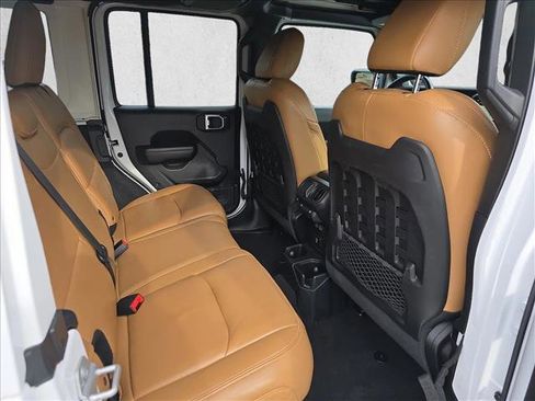 Used 2019 Jeep Wrangler Unlimited Rubicon image 11