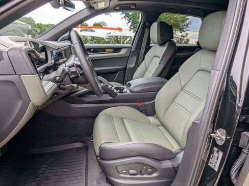 New 2026 Porsche Cayenne S AWD/4WD image 5
