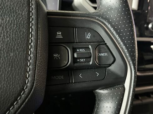 Used 2025 Toyota Tundra SR5 AWD/4WD image 27