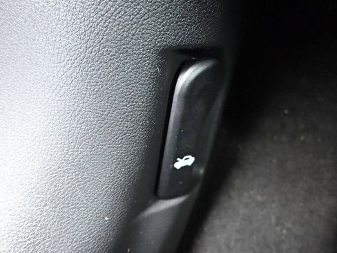 Used 2023 Nissan Sentra SV FWD image 26