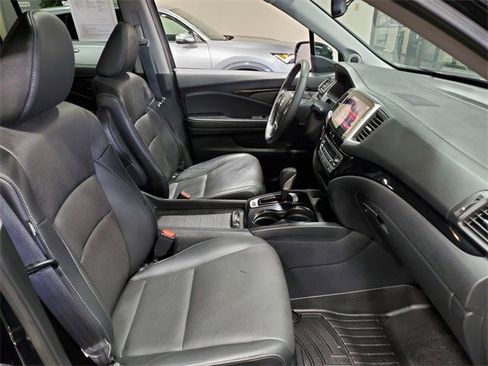 Used 2017 Honda Ridgeline RTL-E image 12