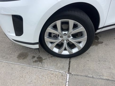 Used 2023 Land Rover Range Rover Evoque S image 30