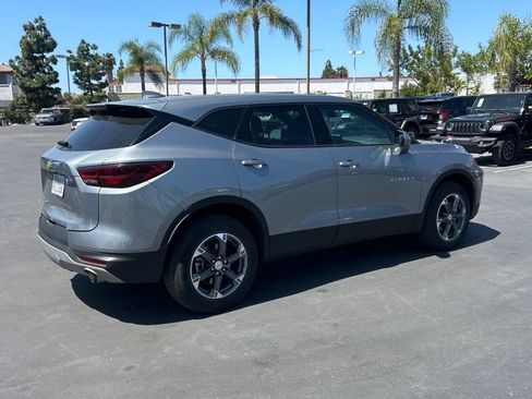 Used 2025 Chevrolet Blazer LT image 9