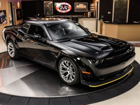 Used 2023 Dodge Challenger SRT Hellcat Redeye RWD image 10