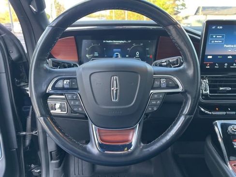 Used 2022 Lincoln Navigator Reserve AWD/4WD image 20
